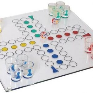 Chińczyk alkoholowy z kieliszkami